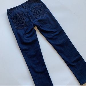 Tory Burch Super Skinny logo dark wash jean 26